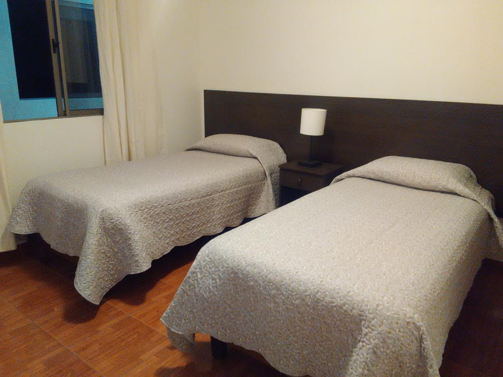 Hostal El Loa Calama Buitenkant foto