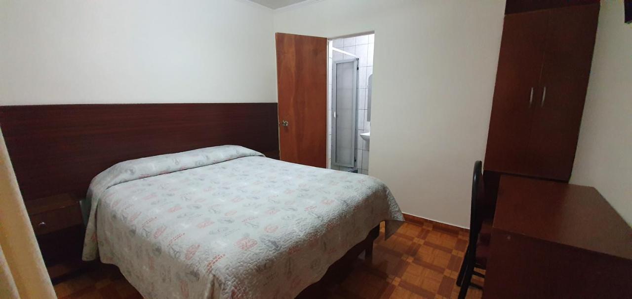 Hostal El Loa Calama Buitenkant foto