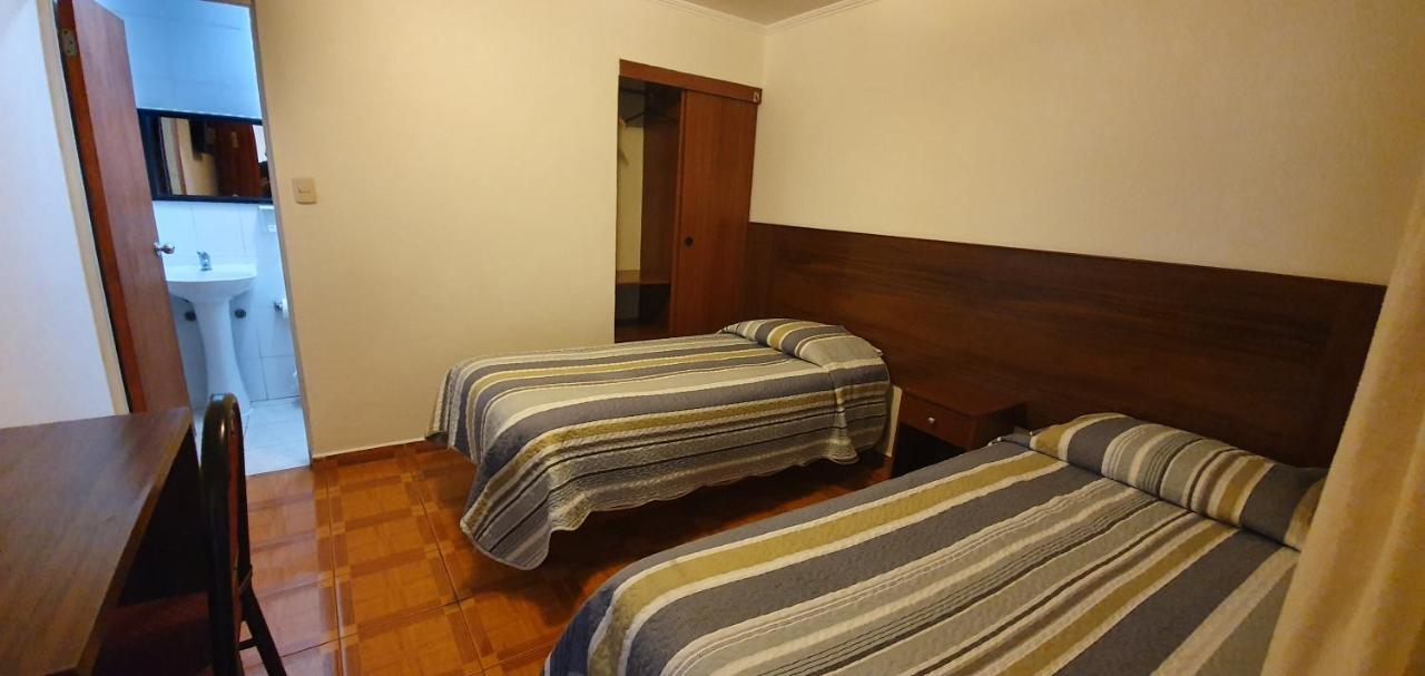 Hostal El Loa Calama Buitenkant foto